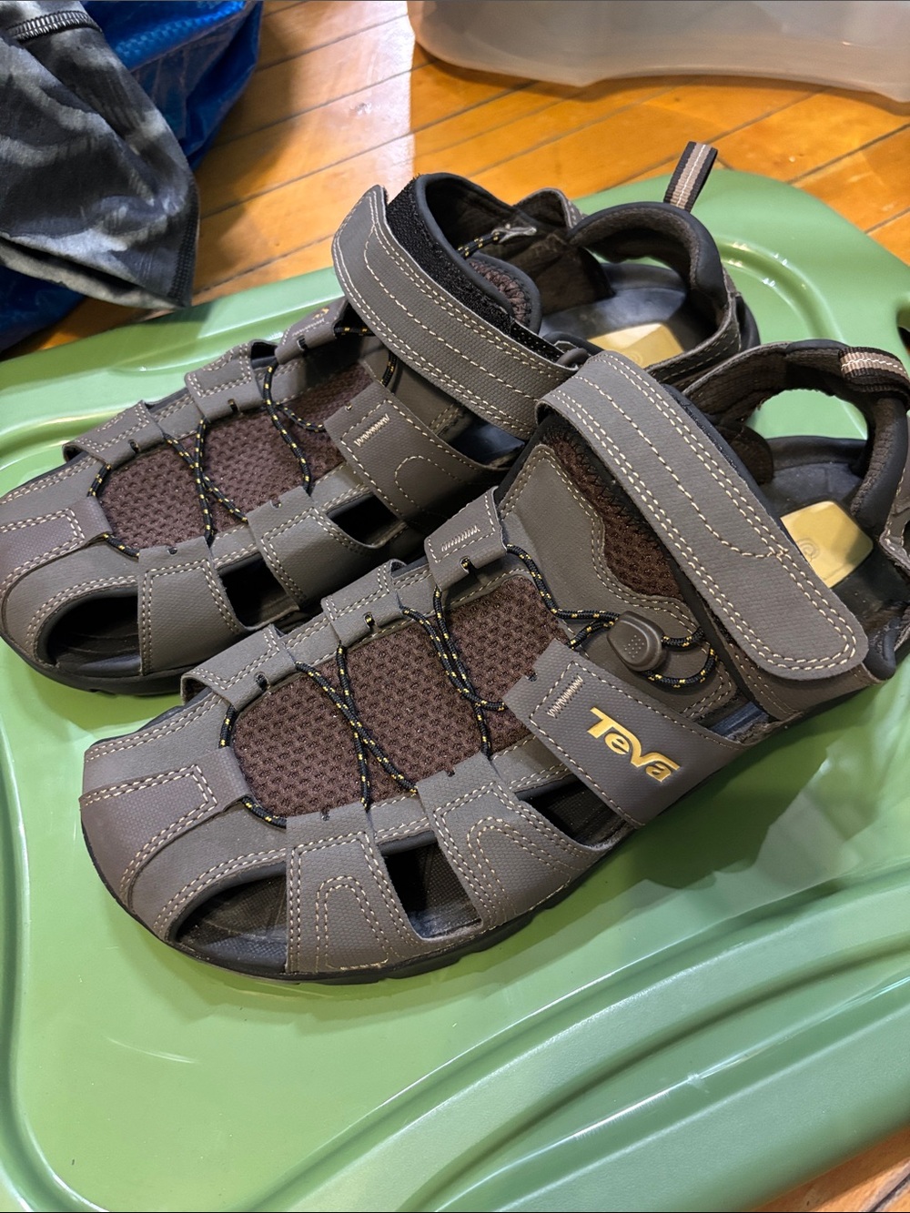 Teva Men’s Forebay Hiking Sandals size 12